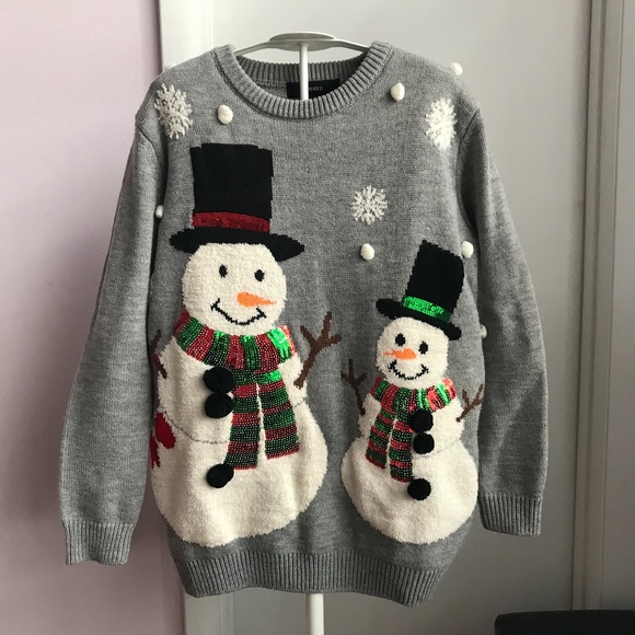 Forever 21 Sweaters - Forever 21 Gray Snowmen Christmas Sweater